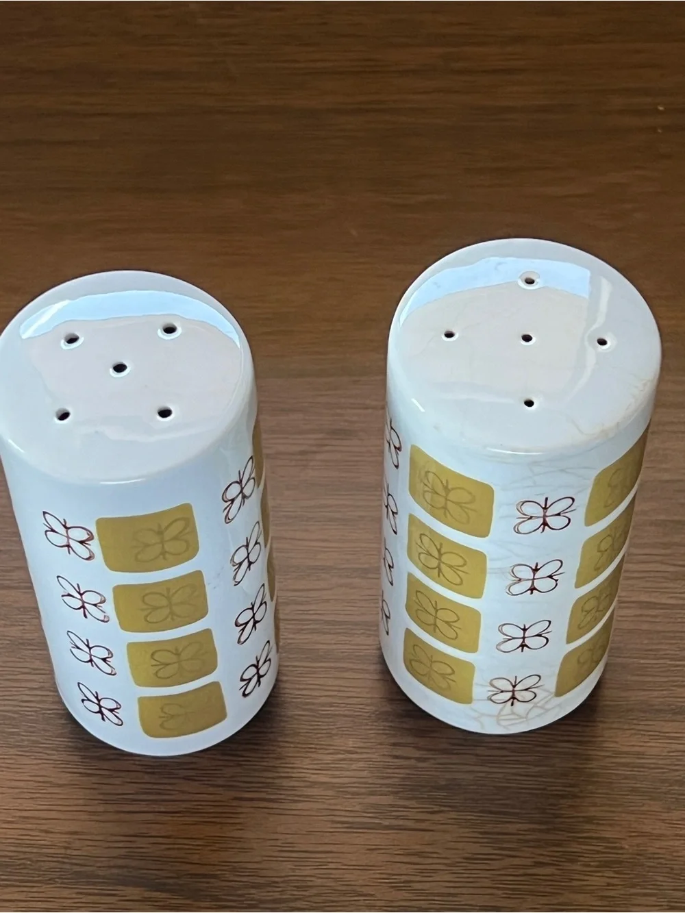 Vintage Ceramic Salt and Pepper Shakers - Made in Japan